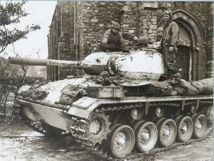 M24 LIGHT TANK 