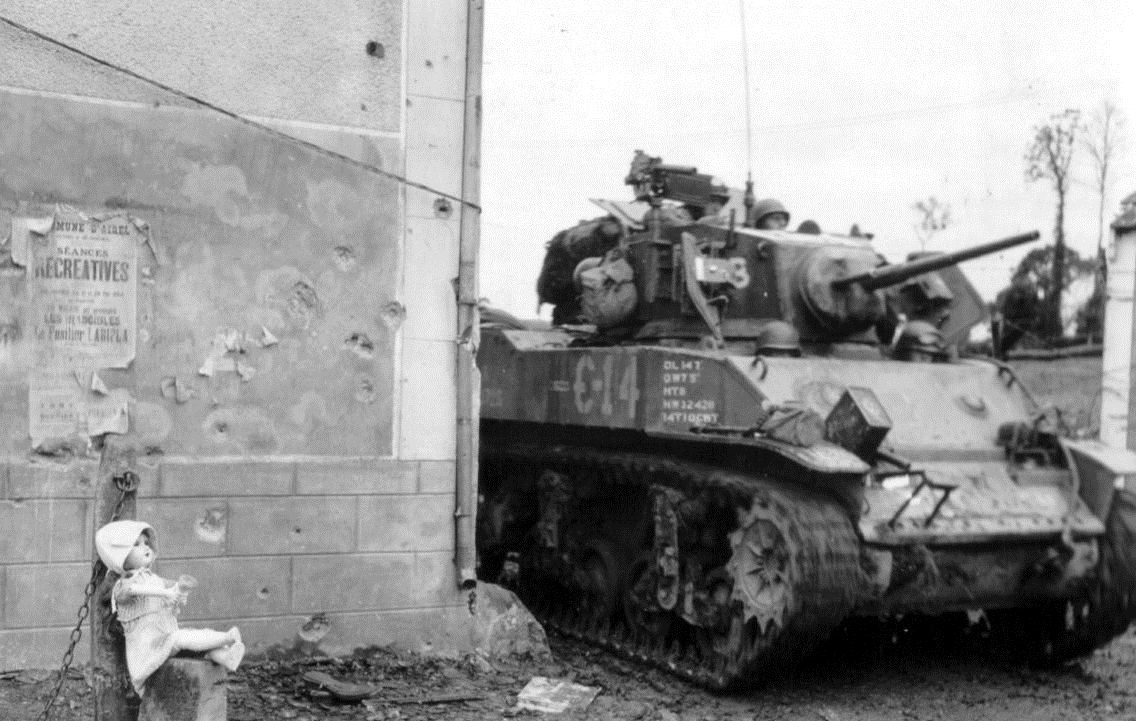 M5 LIGHT TANK (General Stuart)