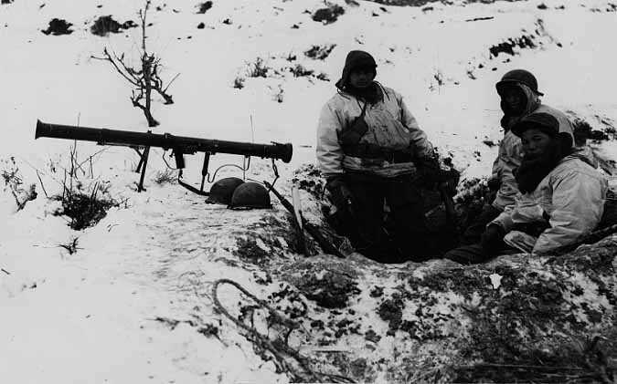 2.36-Inch M9 & M9A1 ANTI-TANK ROCKET LAUNCHER (BAZOOKA)