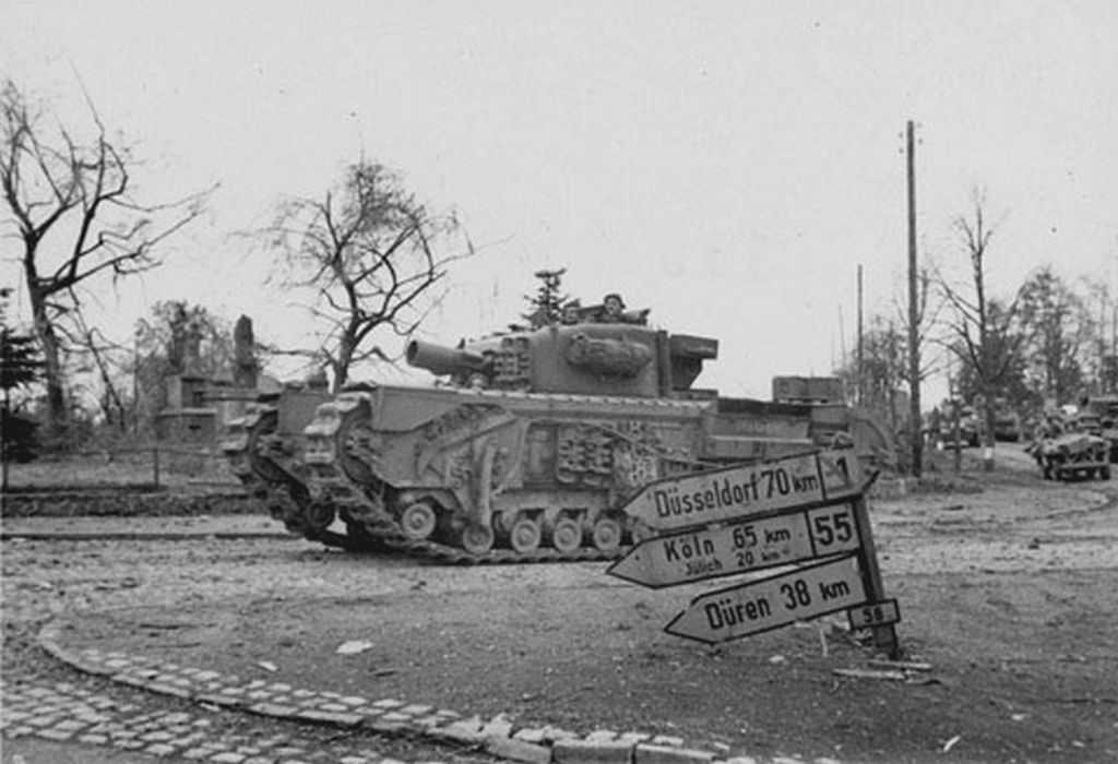 CHURCHILL AVRE