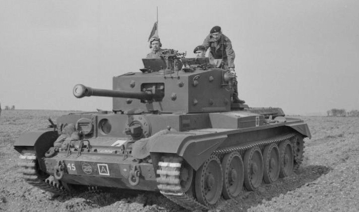 CRUISER TANK Mk. VIII (27M) CROMWELL Mk. IV