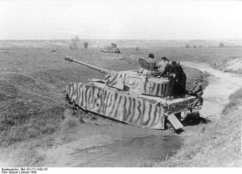 PANZERKAMPFWAGEN Mk IV AUSF J (Sd.Kfz 161/2)