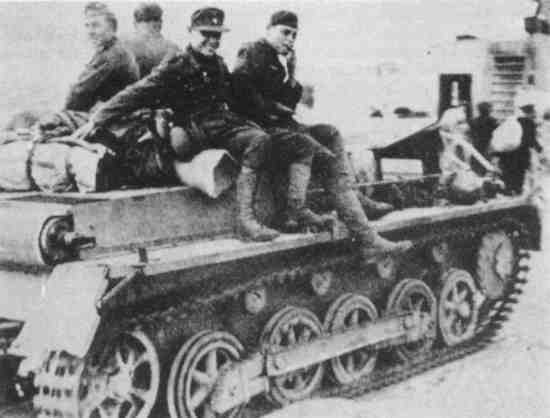 PANZERKAMPFWAGEN I AUSF B OHNE AUFBAU