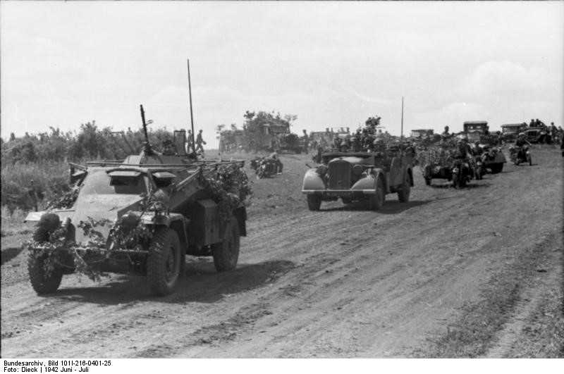 Sd.Kfz 221 LEICHTE PANZERSPÄHWAGEN (4-Räd)