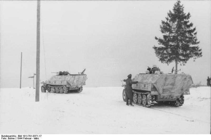 MITTLERER SCHÜTZENPANZERWAGEN SD.KFZ 251/1 AUSF D