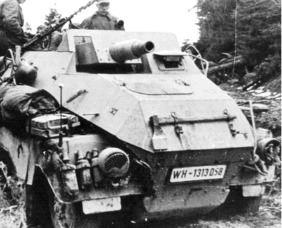 Sd.Kfz 233 SCHWERE PANZERSPÄHWAGEN (8-Räd)