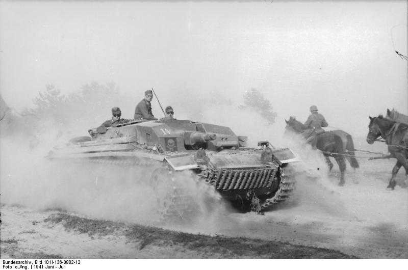 STURMGESCHÜTZ III AUSF B (Sd.Kfz 142)