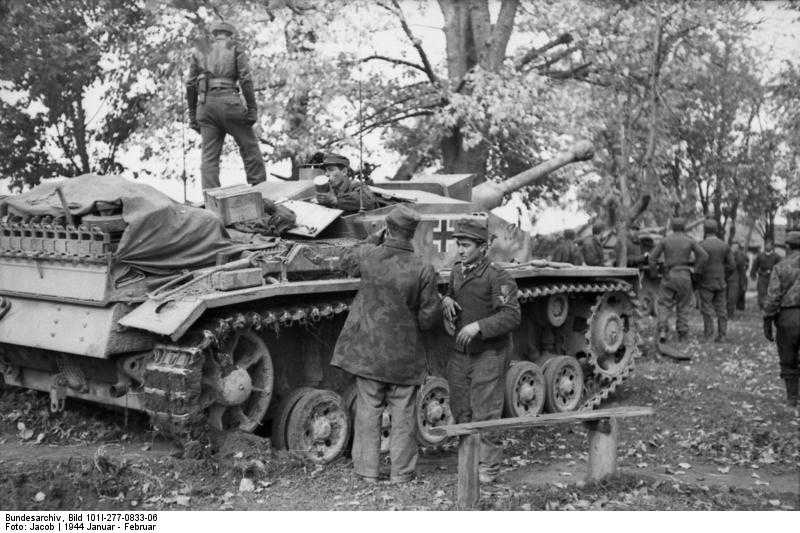 STURMGESCHÜTZ III AUSF F (Sd.Kfz 142/1)