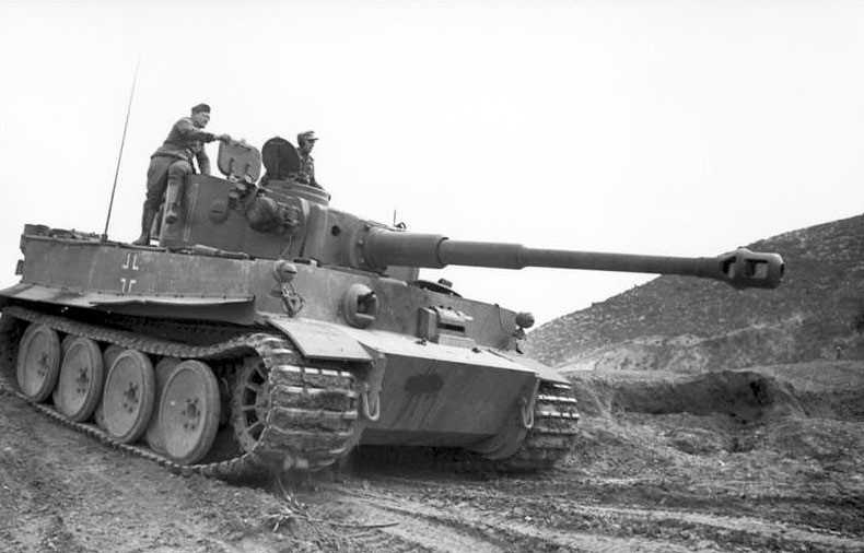 PANZER Mk VI Ausf E Tiger I (Sd.Kfz 181)
