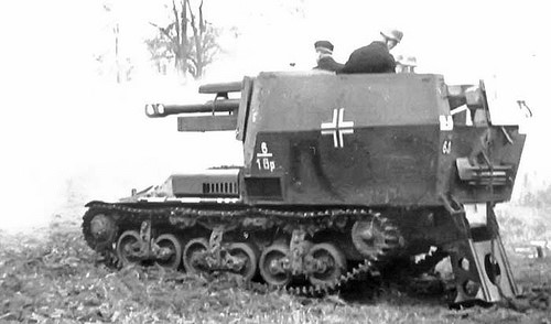 10.5cm leFH18/40 (Sf) AUF GESCHÜTZWAGEN LORRAINE SCHLEPPER (f) 