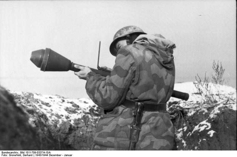 PANZERFAUST 100